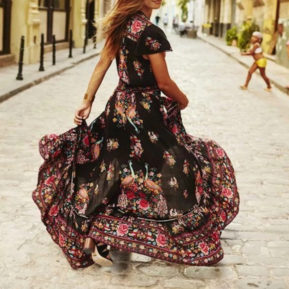 Elegant Beach/ Party Dress/1 Day Sale - Picture 11 of 15